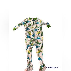 Carter’s boys dino zippered footie pajamas| size: 18 months